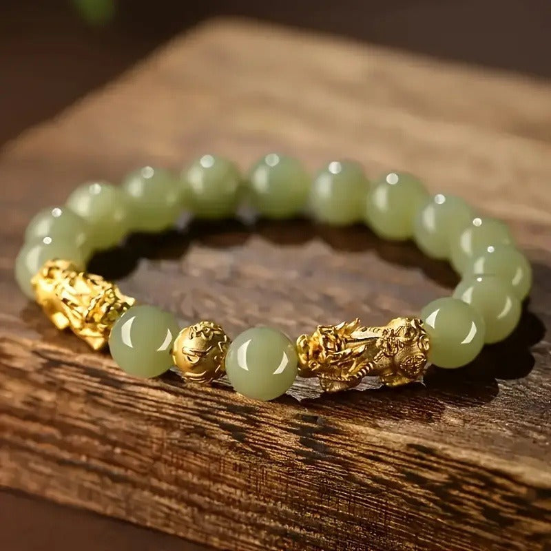 Das goldene Pixiu-Armband eignet sich für diejenigen, die traditionelle glückverheißende Bedeutungen verfolgen und gerne Schmuck tragen, um ihren einzigartigen Stil zu zeigen